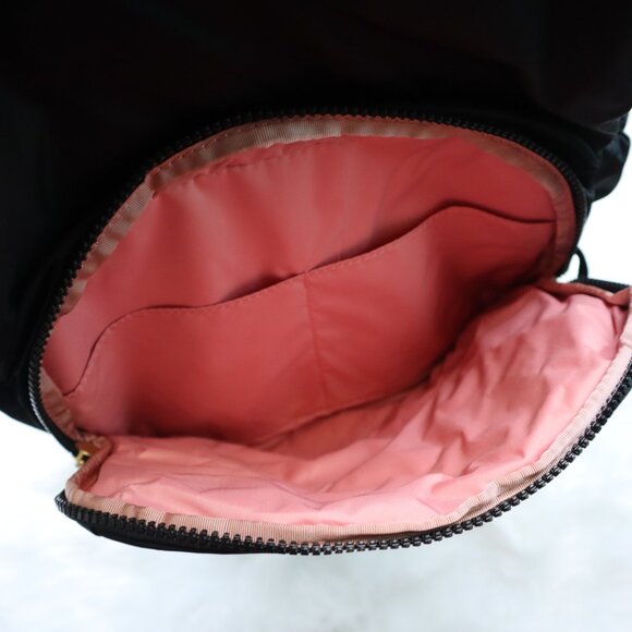 NWOT Pacsafe CX Anti-Theft Backpack in Black & Pink - Picture 4 of 11